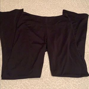 Classic black yoga pants size L